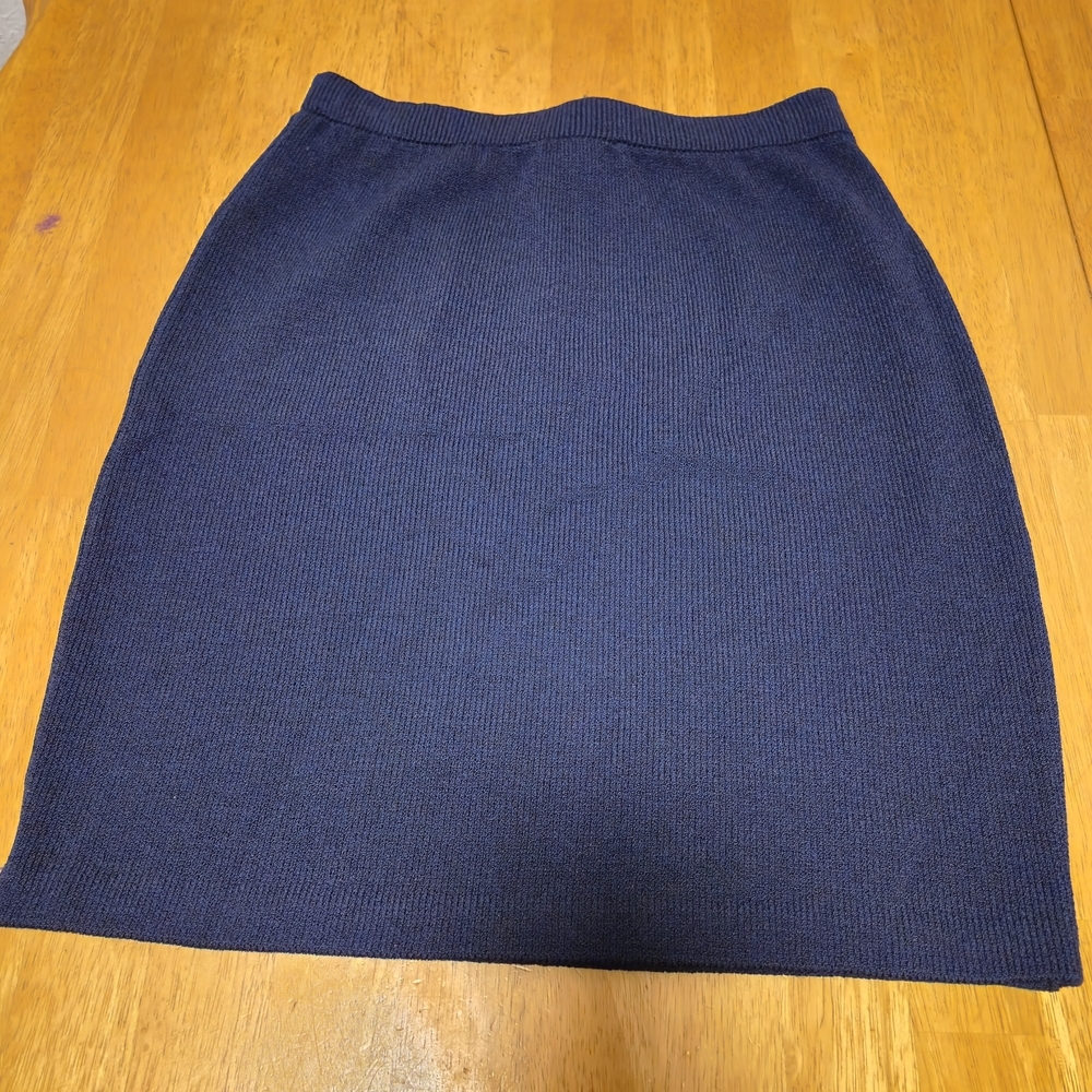 St. John Blue Pencil Skirt Knee-Length - Picture 6 of 8